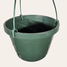 Load image into Gallery viewer, This is a set of 6 8" green plastic hanging baskets with a removable handle.
