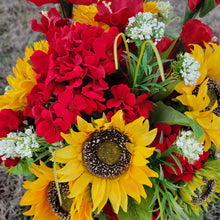 Load image into Gallery viewer, A 360 degree Sunflower memorial decoration grave flowers with faux floral silk geranium flowers for cemetery
