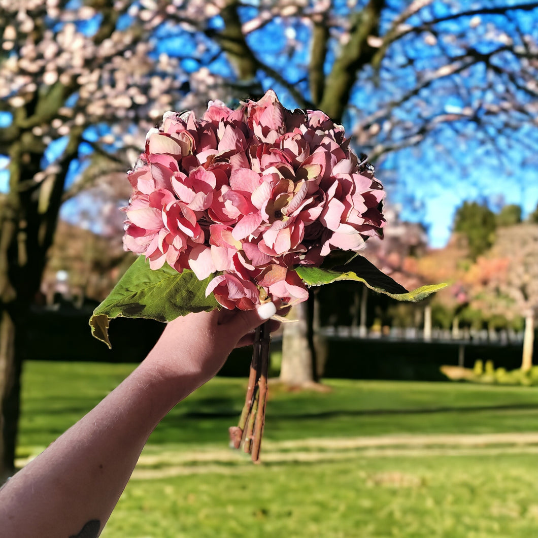 Hydrangea Stems with Lundia Greenery (Pink Color)